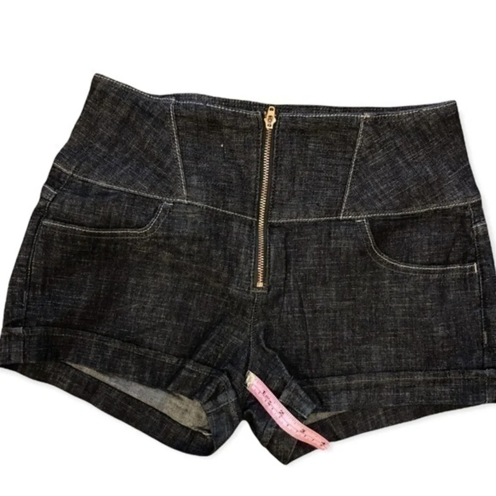 High waist shorts from Refuge dark wash with gold zipper